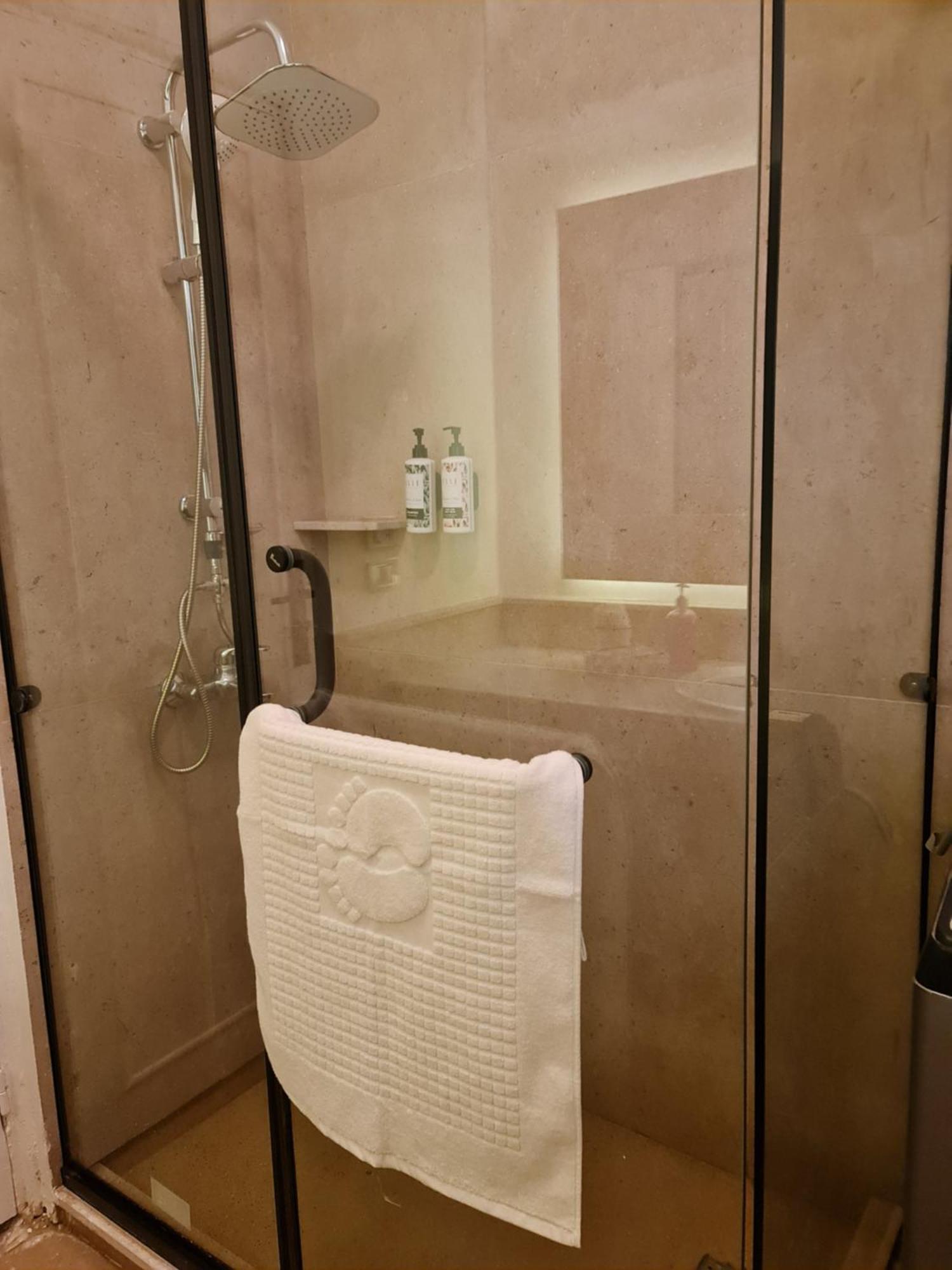 Partial Nile View 2 Bedroom In Zamalek Newly Renovated Apartment Cairo