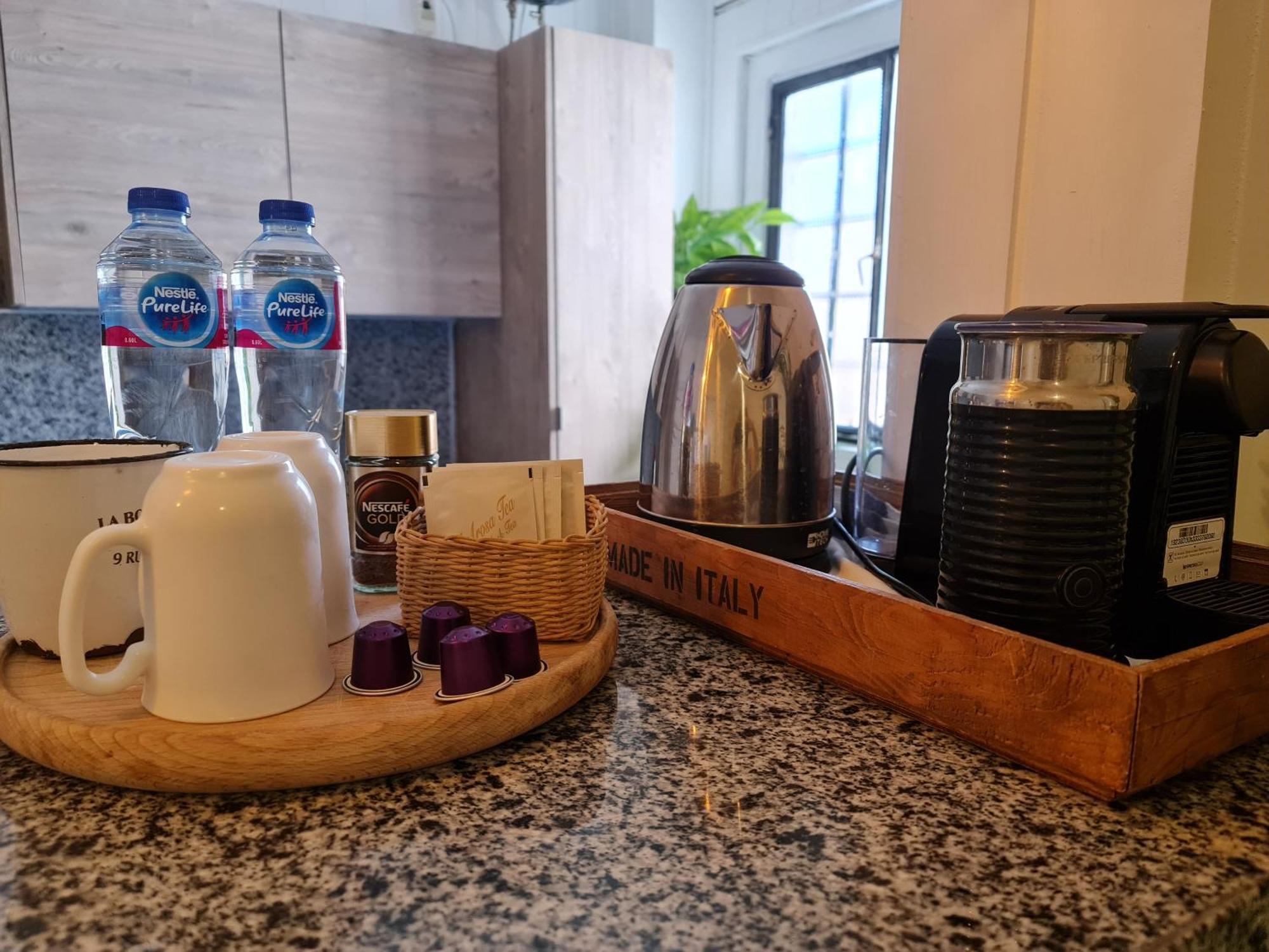 Partial Nile View 2 Bedroom In Zamalek Newly Renovated * Cairo